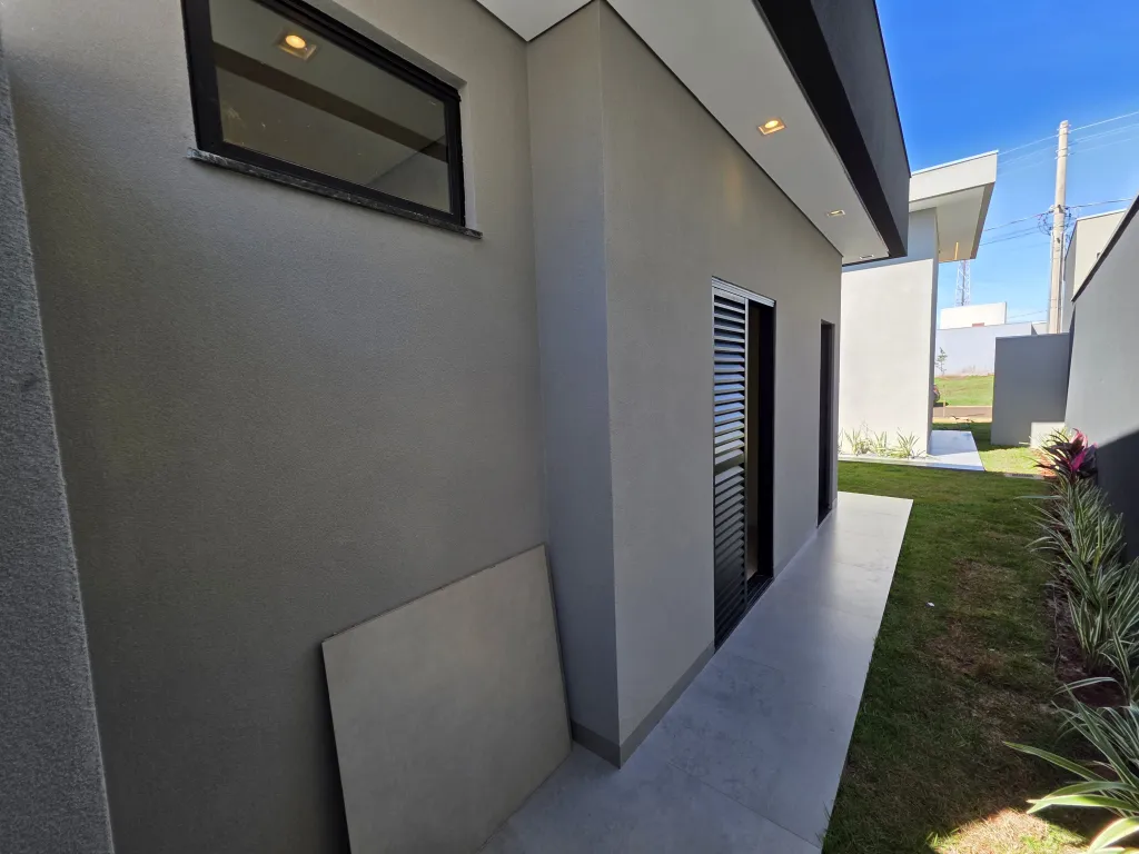 casa de alto padrao a venda no residencial porto royale condominio fechado em dourados ms 2 9 2025 05 16
