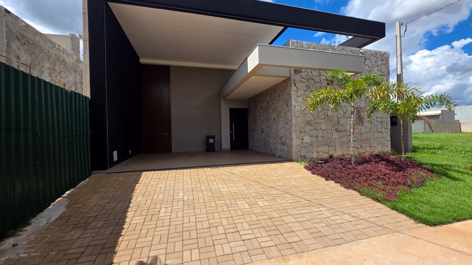 WhatsApp Image 2026 03 25 at 15.38.05 (3) WhatsApp Image 2026 03 25 at 15.38.05 (3)