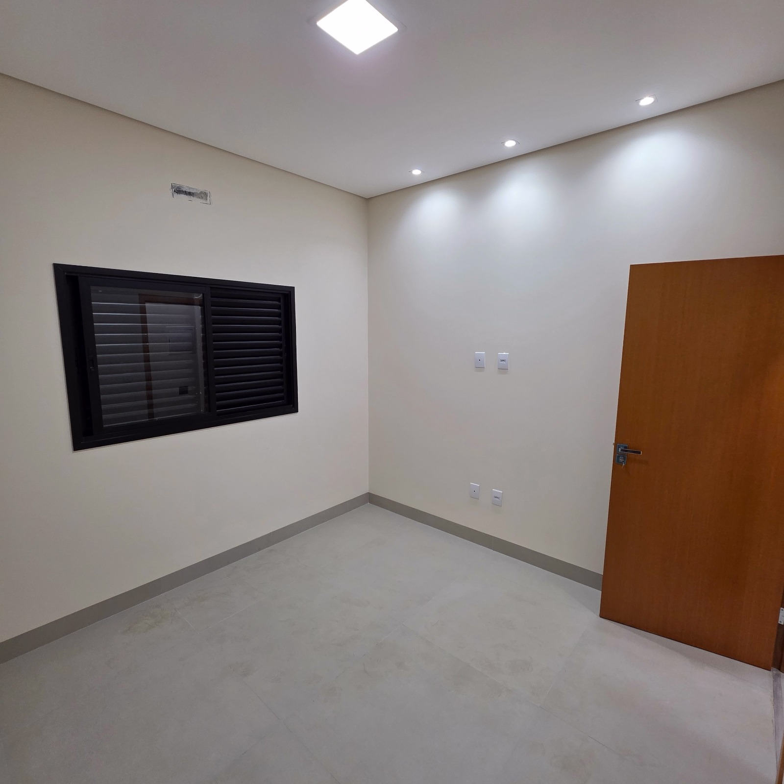 WhatsApp Image 2026 04 02 at 17.13.34 (12)